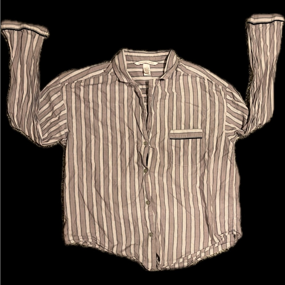 3/$30 Victoria’s Secret Sleep Shirt